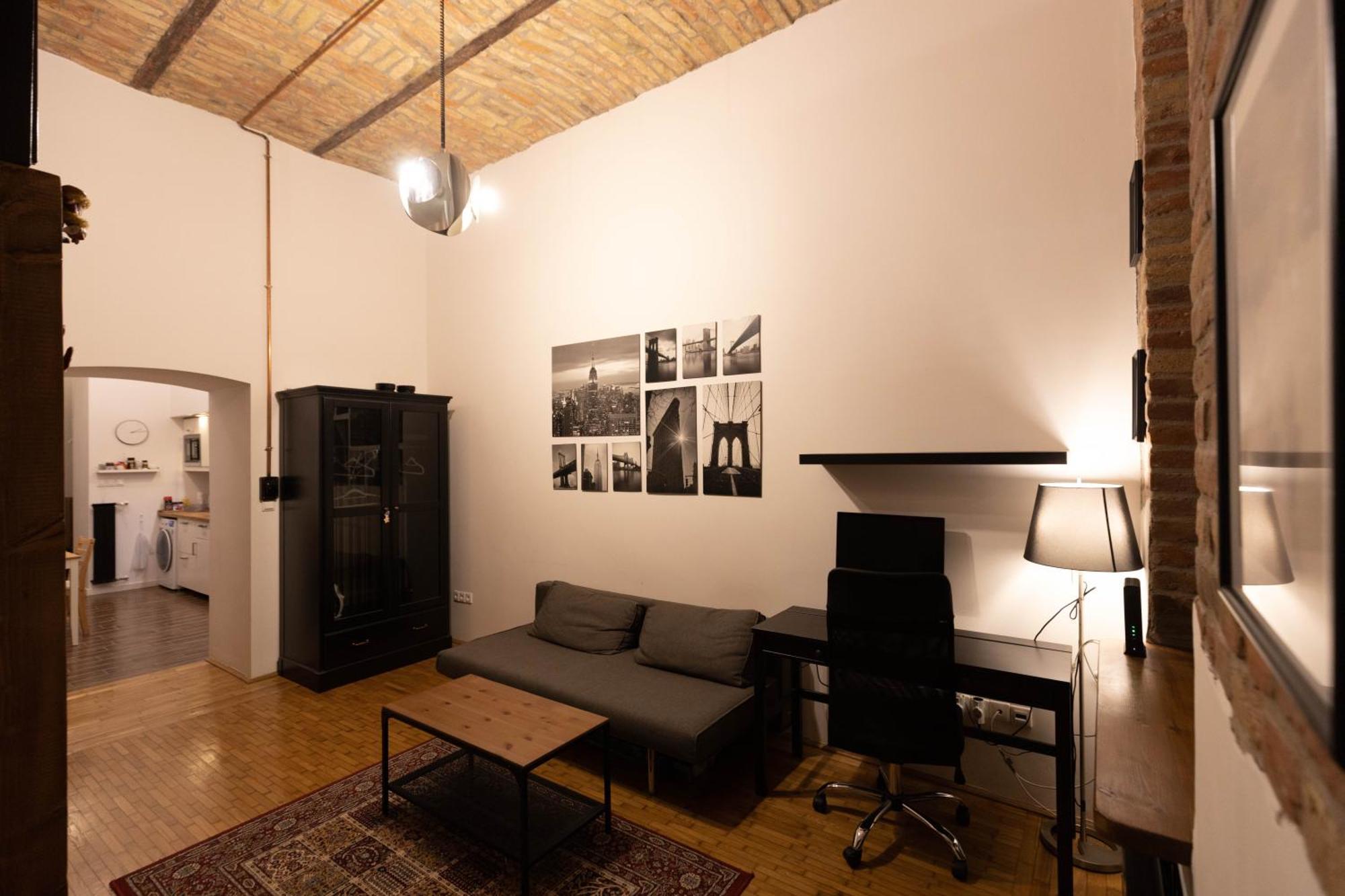 Downtown Loft *